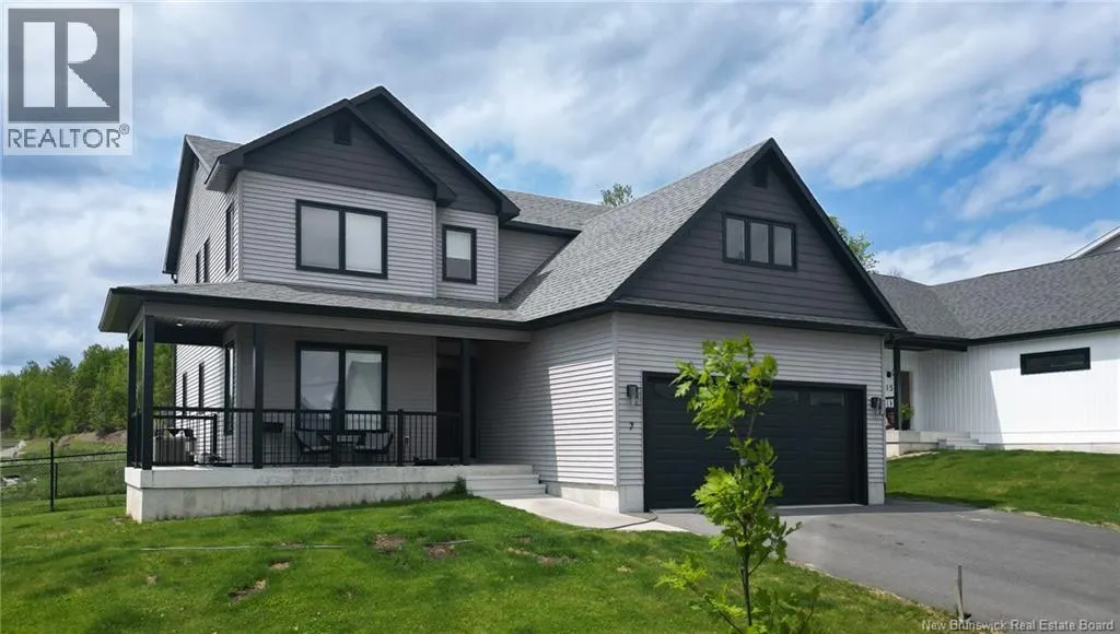 7 Aurora Street
