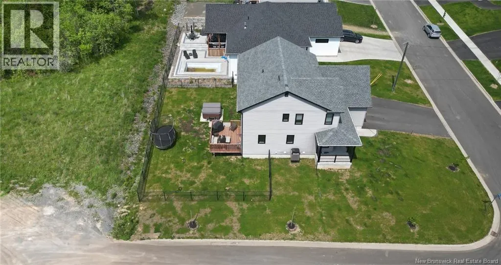 7 Aurora Street