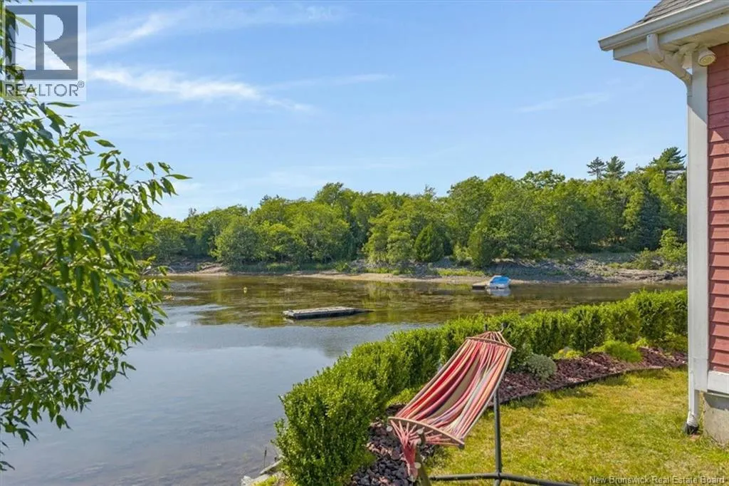 41 Yacht Haven Lane