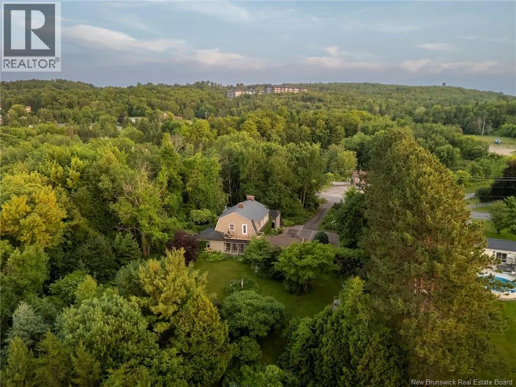 1421 Woodstock Road