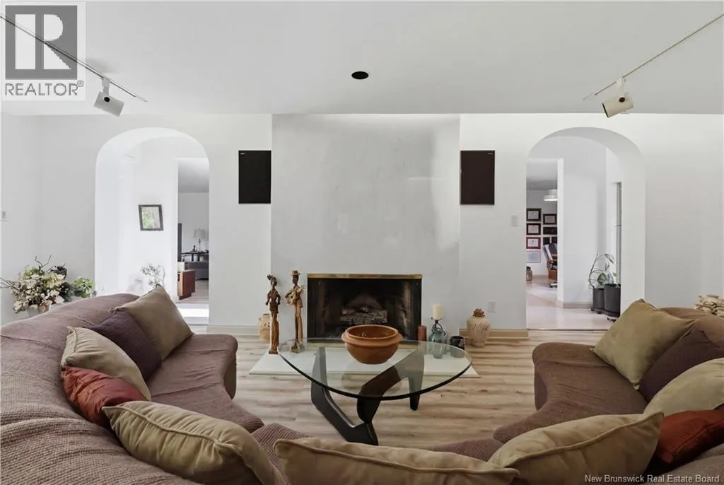 1421 Woodstock Road