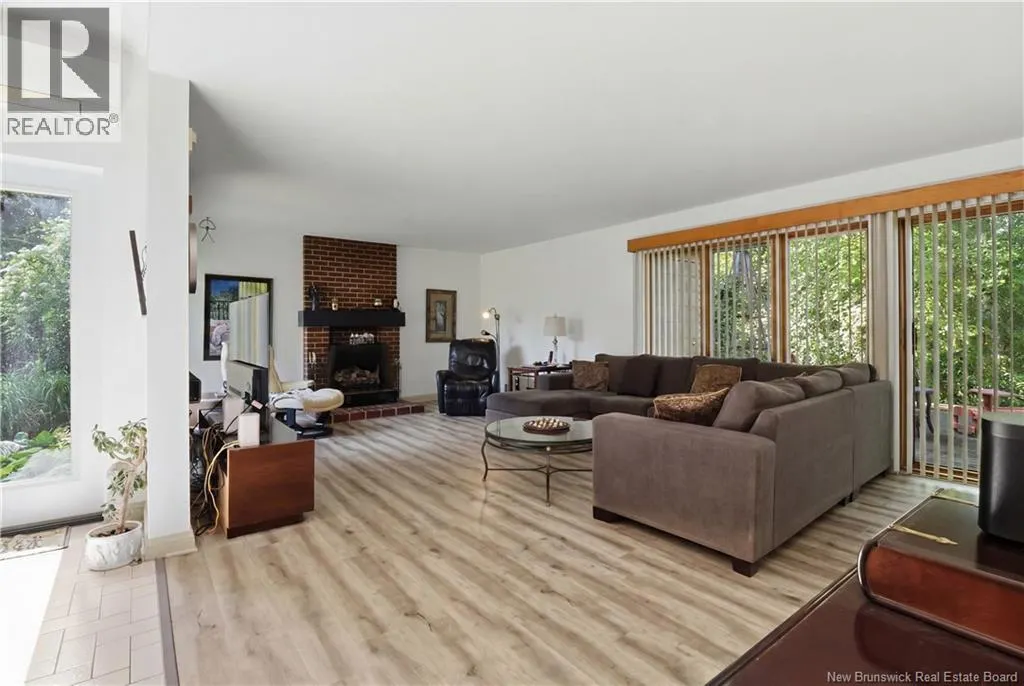 1421 Woodstock Road