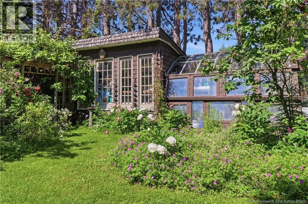 1421 Woodstock Road