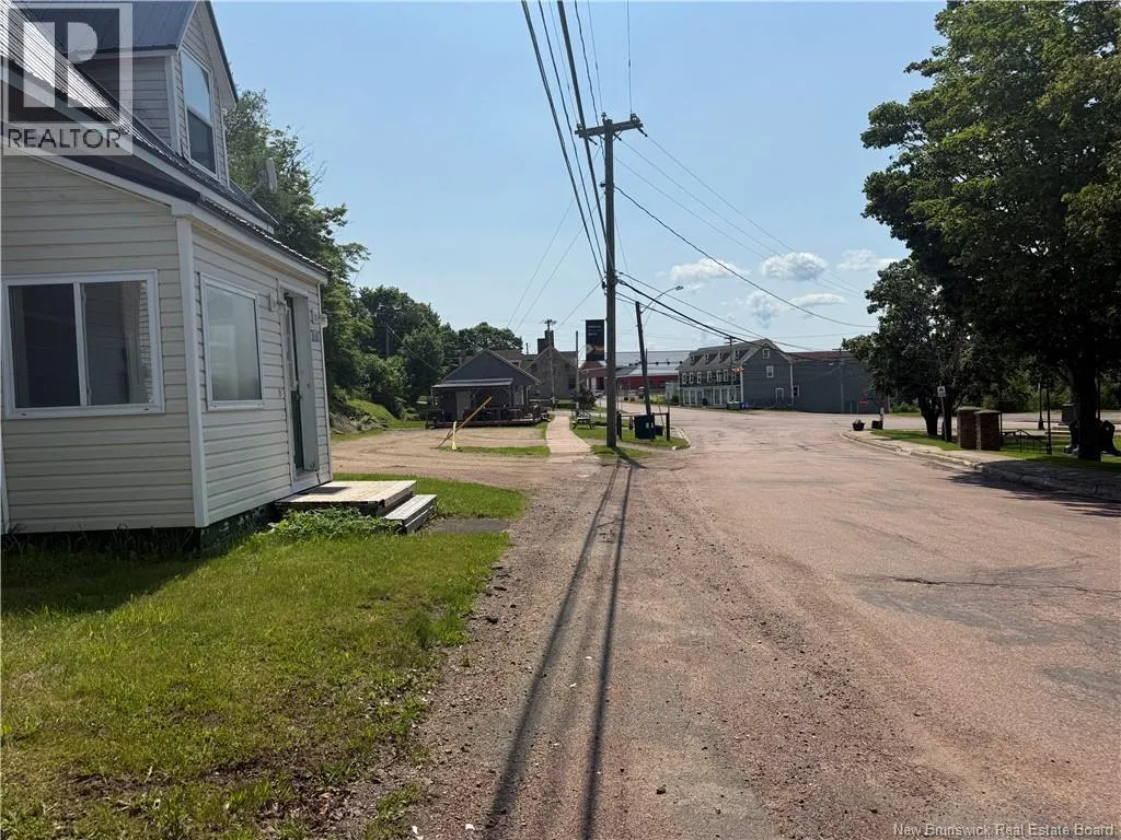 7 Woodlawn Road