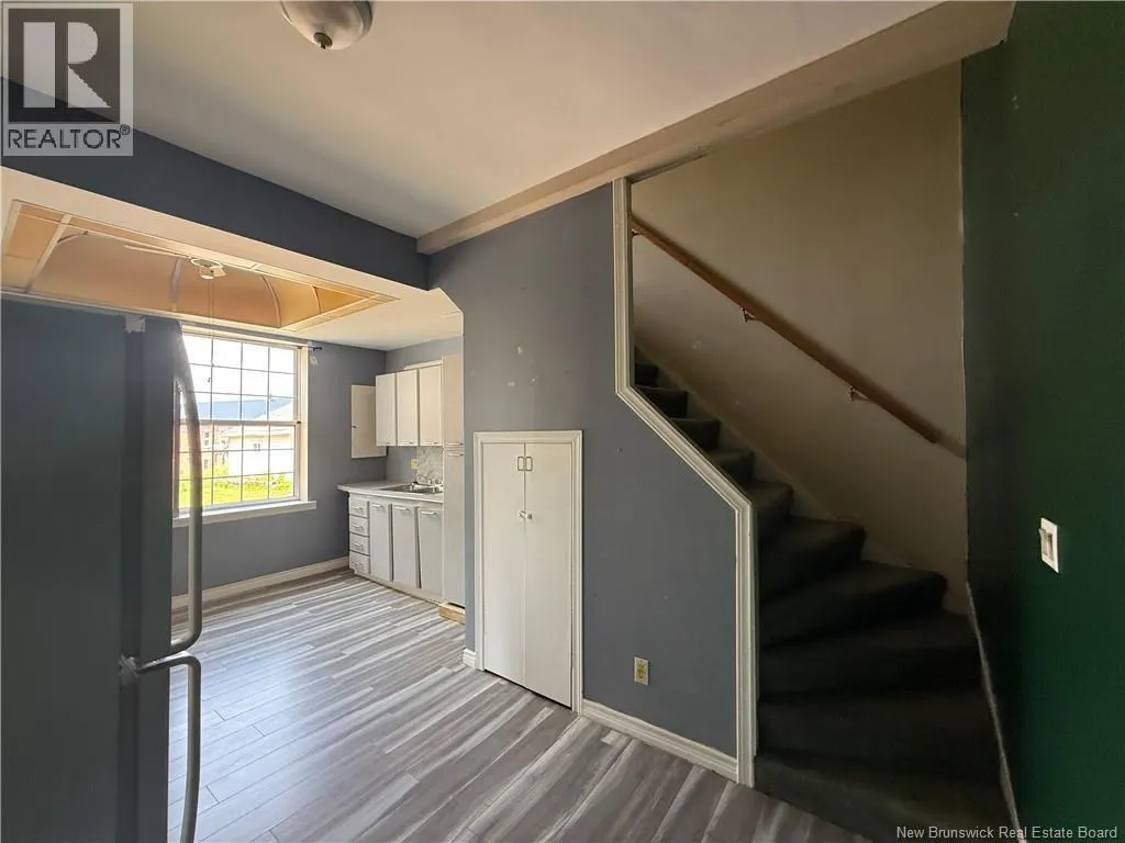 7 Woodlawn Road