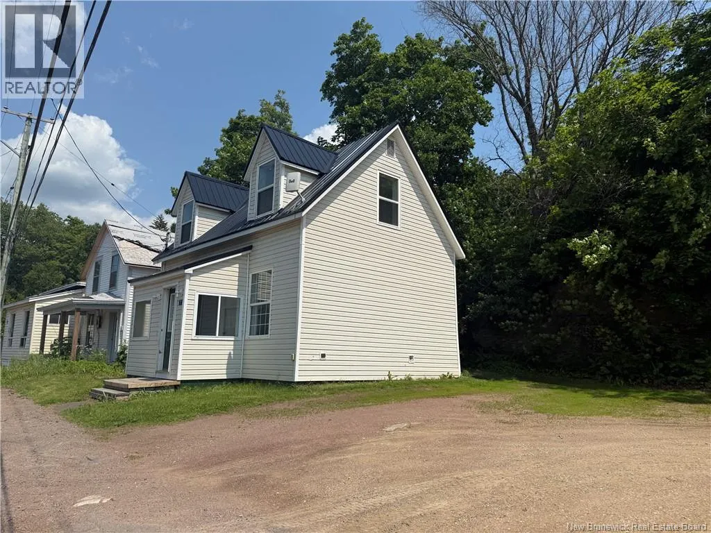 7 Woodlawn Road
