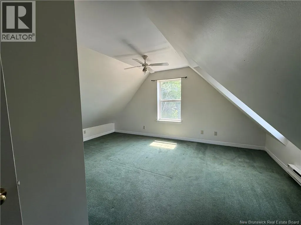 7 Woodlawn Road