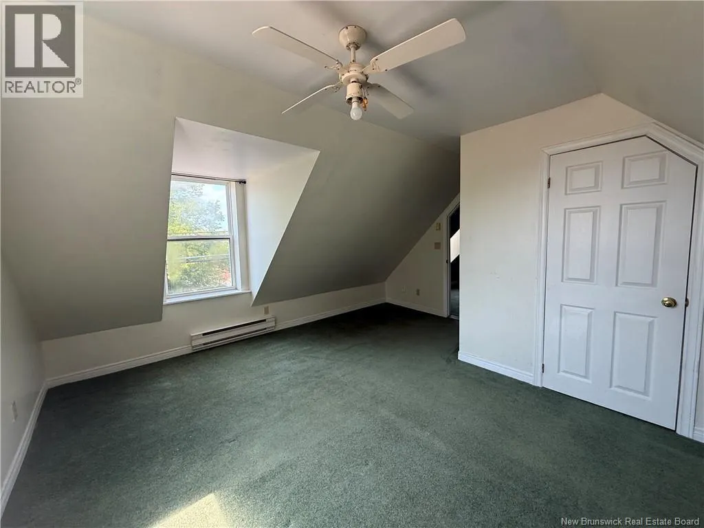 7 Woodlawn Road