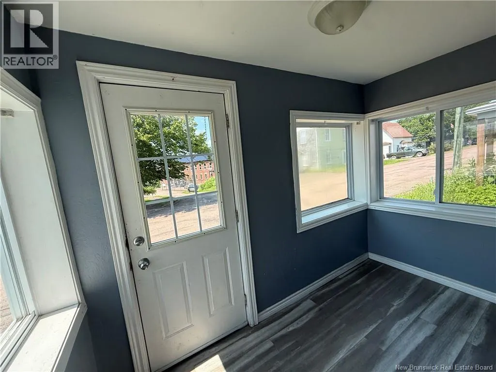 7 Woodlawn Road