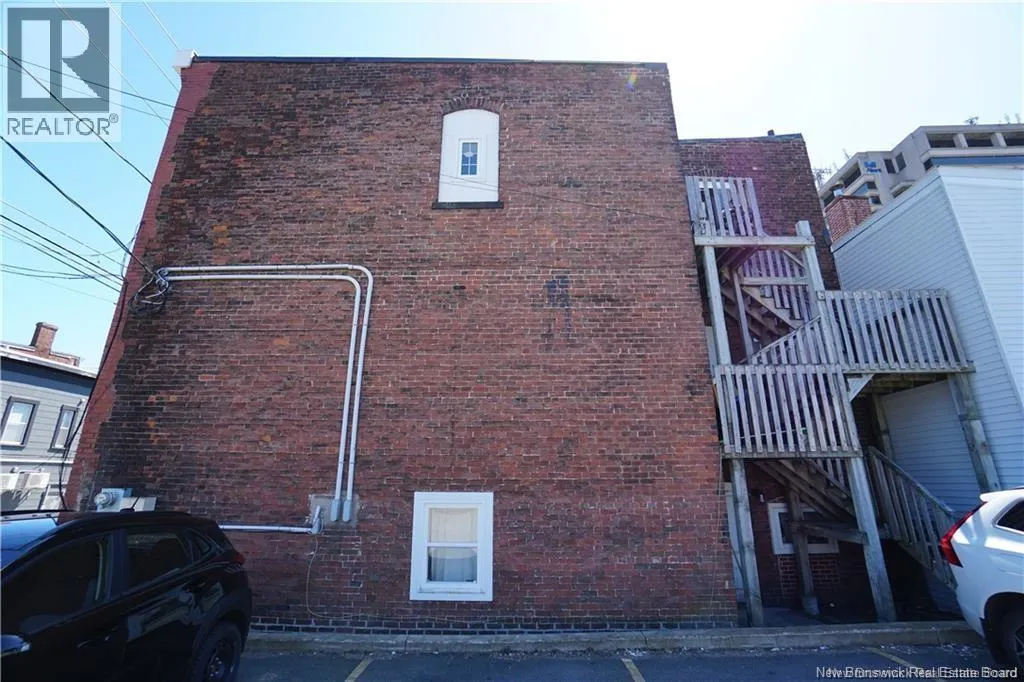 5 Dorchester Street