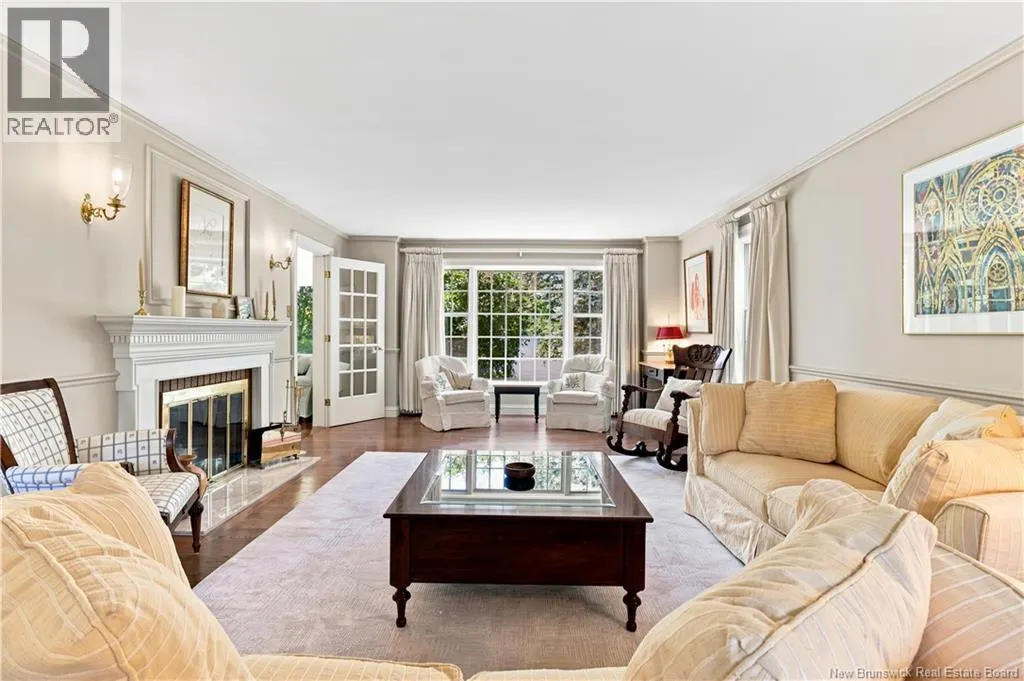 916 Riverside Drive