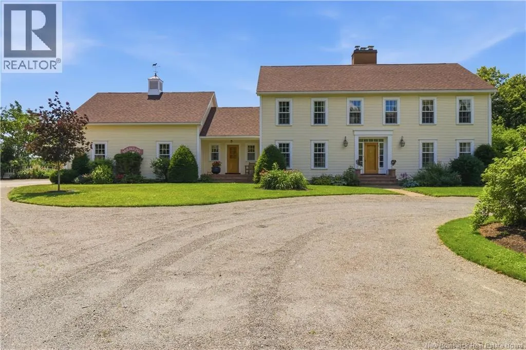 916 Riverside Drive