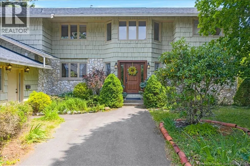 35 Marlin Terrace