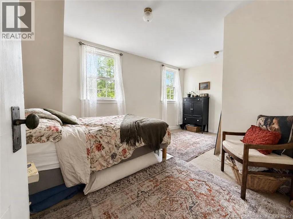 115-123 Pond Shore Road