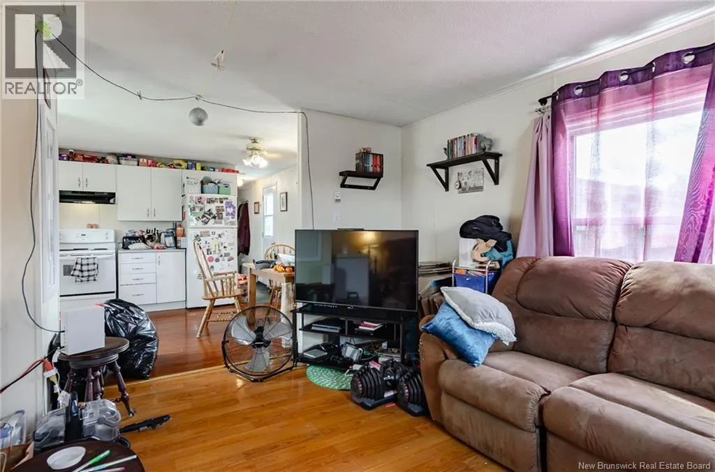 558 BONITA Avenue