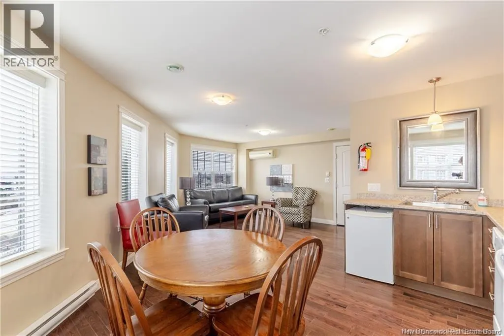 700 Cliffe Street Unit# 407