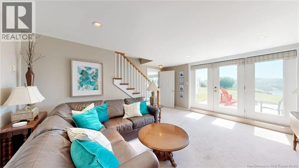 91 Rivershore Drive