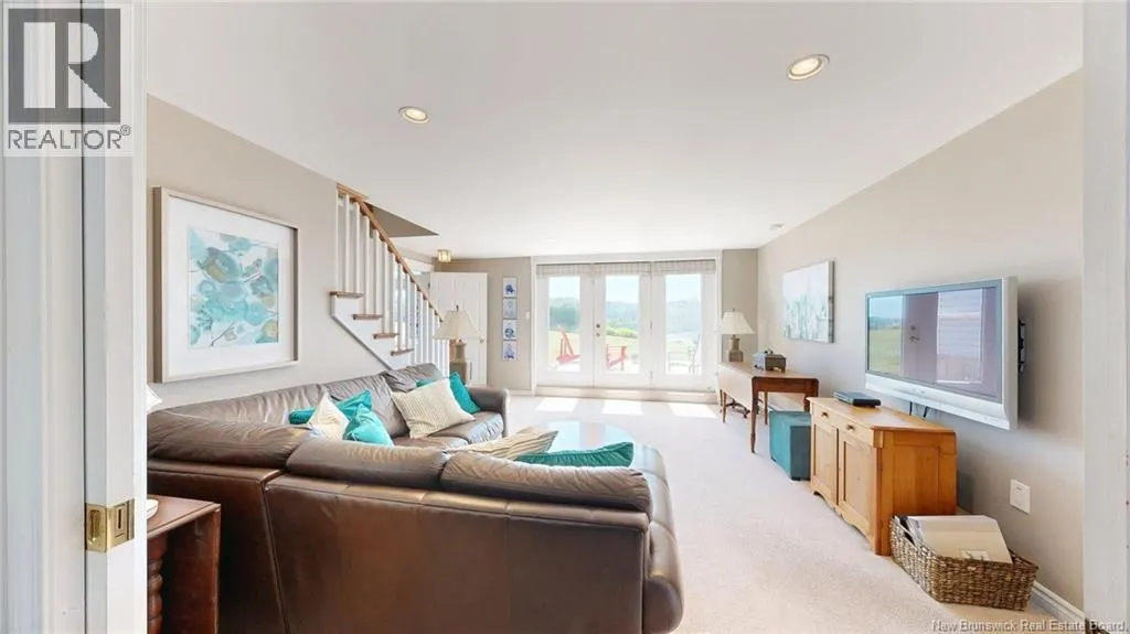 91 Rivershore Drive