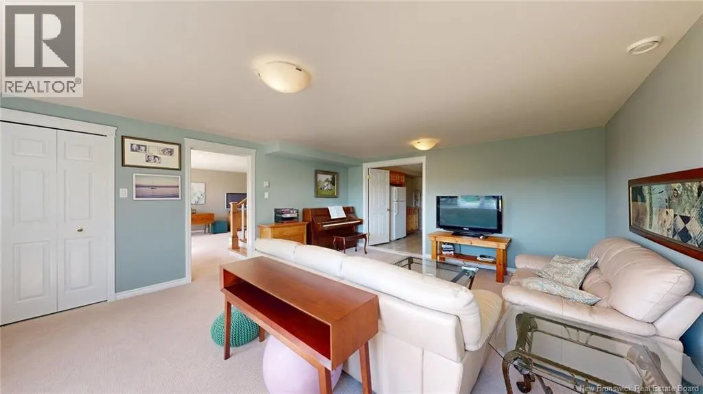 91 Rivershore Drive