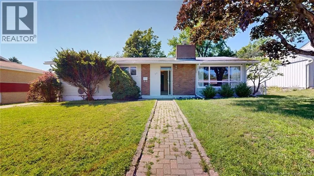 21 Bedell Avenue