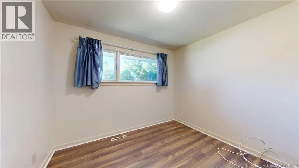 21 Bedell Avenue