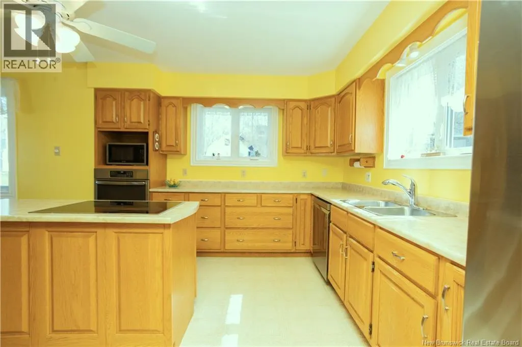 15 Talisman Crescent