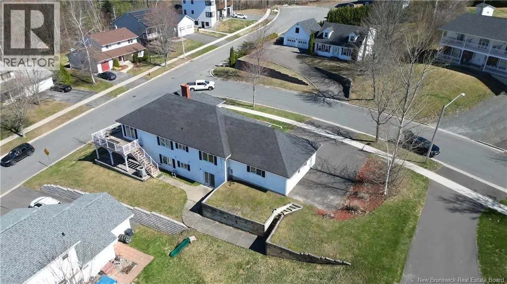 15 Talisman Crescent