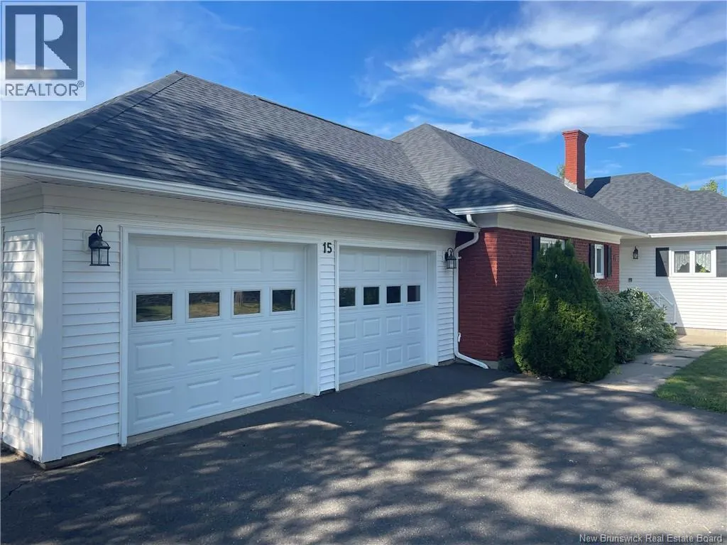 15 Talisman Crescent