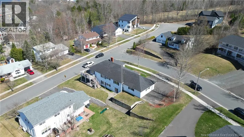 15 Talisman Crescent