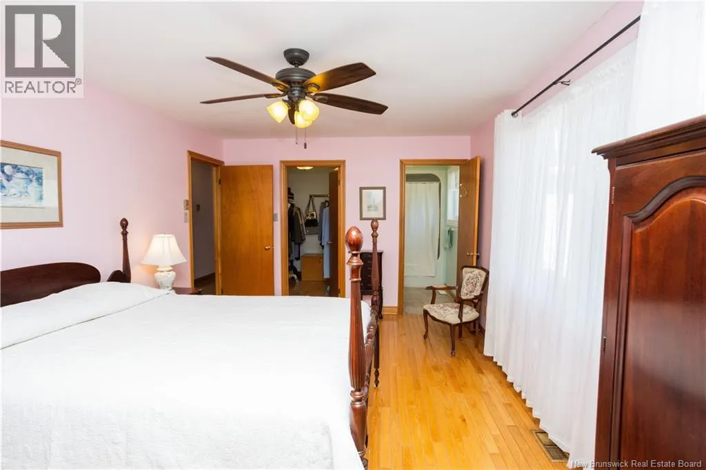 15 Talisman Crescent