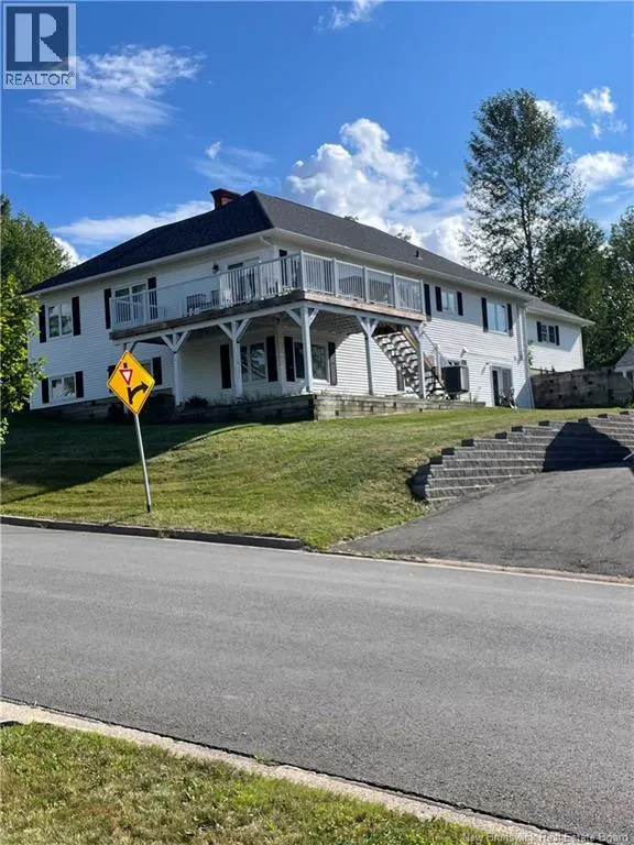 15 Talisman Crescent