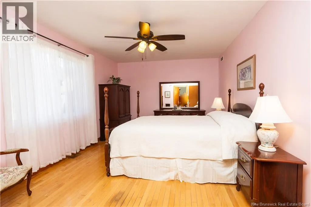 15 Talisman Crescent