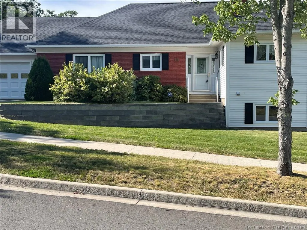 15 Talisman Crescent