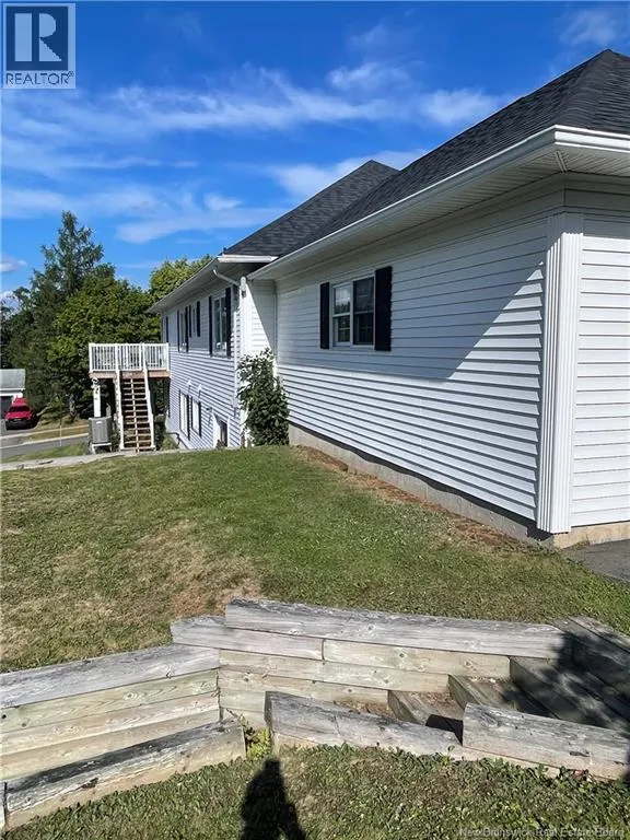 15 Talisman Crescent