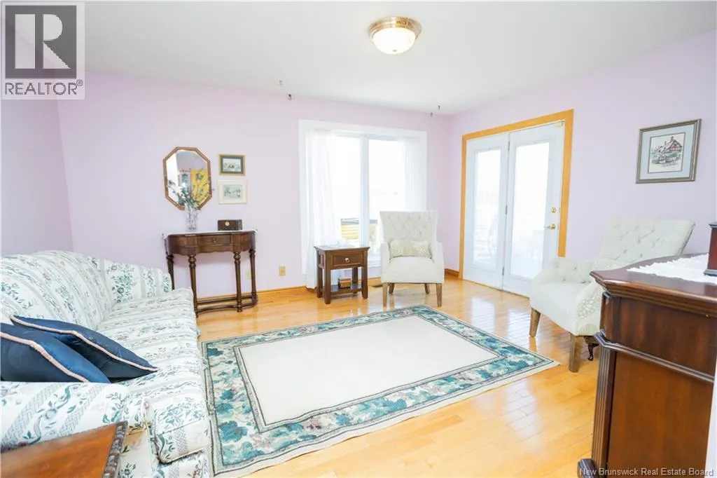 15 Talisman Crescent