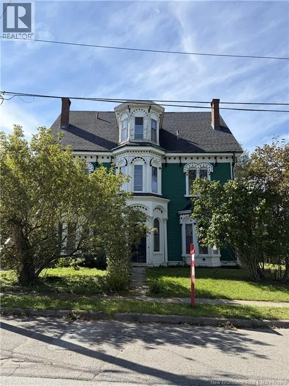 406-408 Algonquin Place
