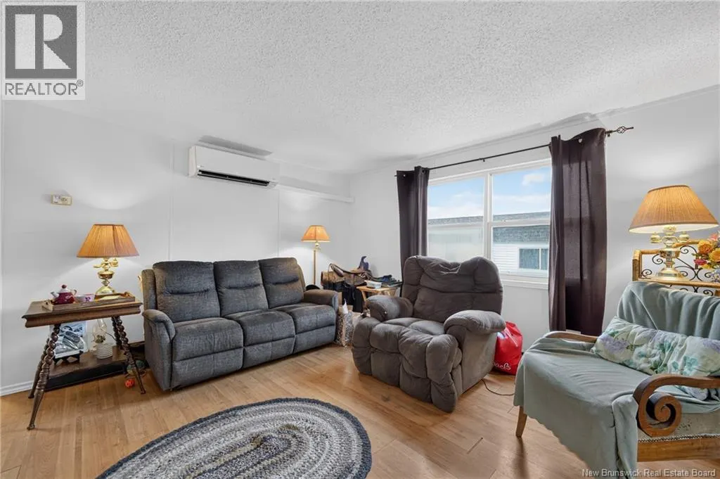 33 Glenview Drive