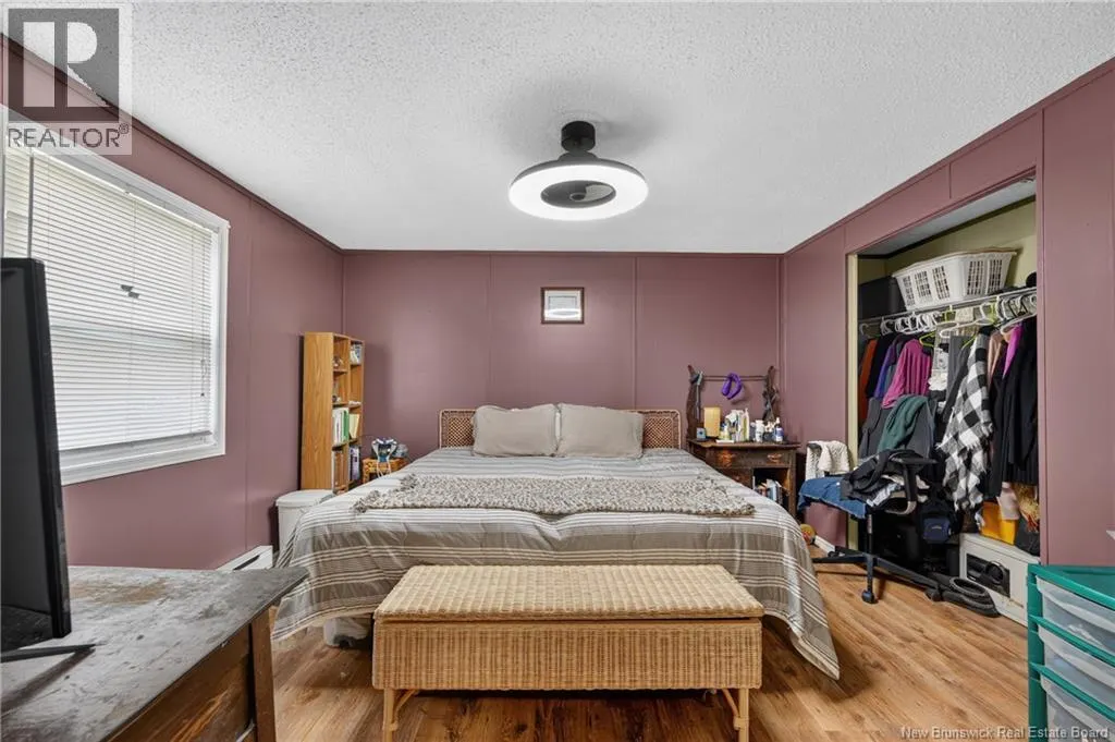 33 Glenview Drive