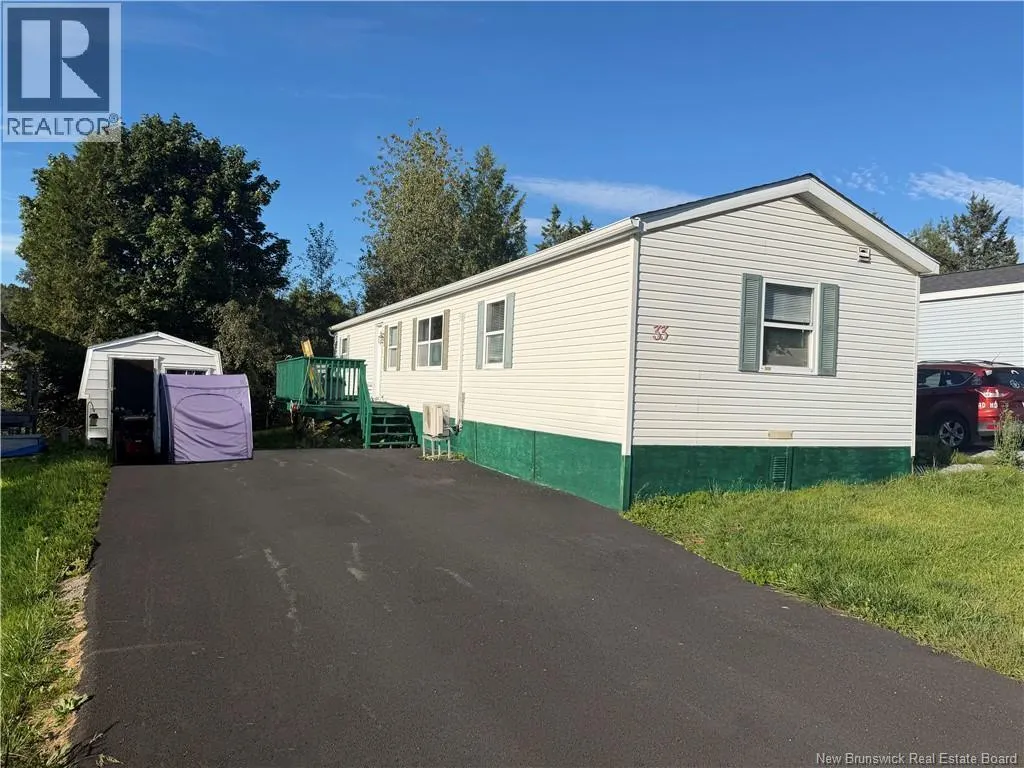33 Glenview Drive