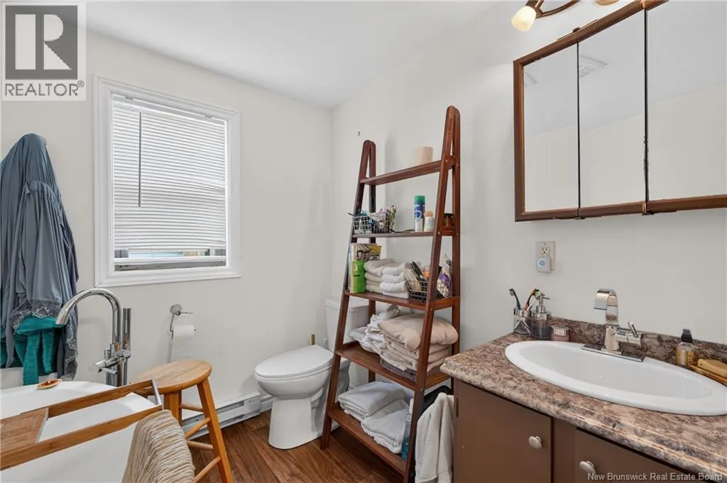 33 Glenview Drive