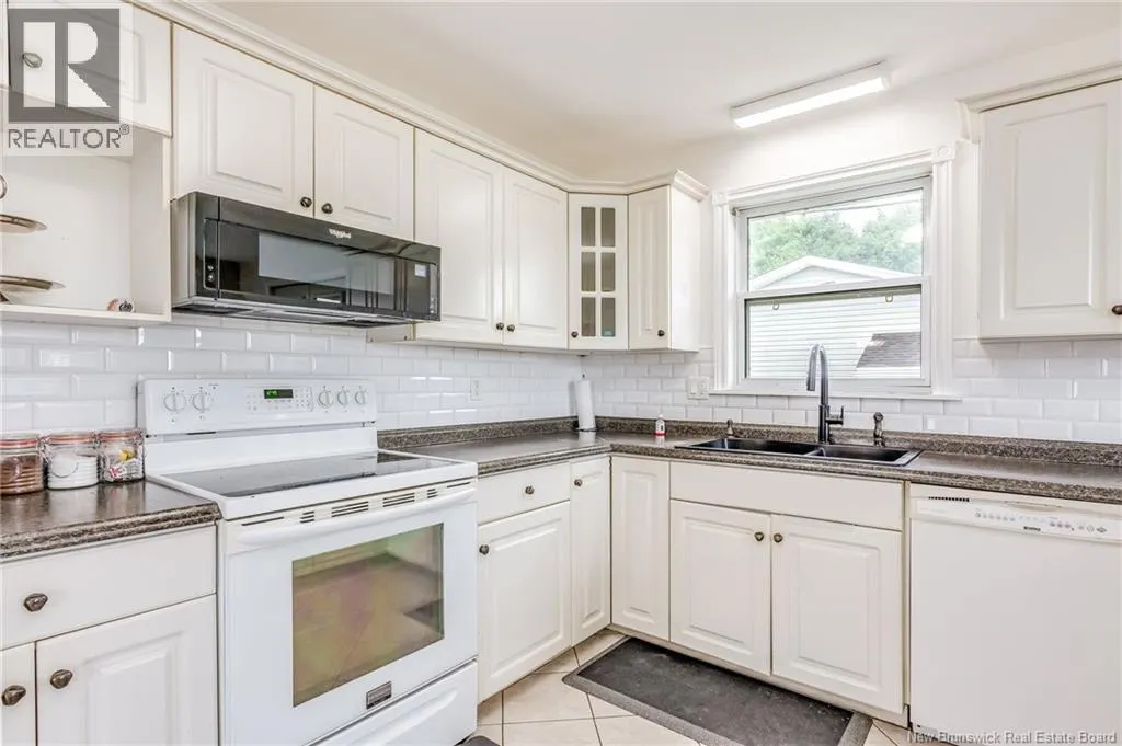 111 Scotiaview Drive