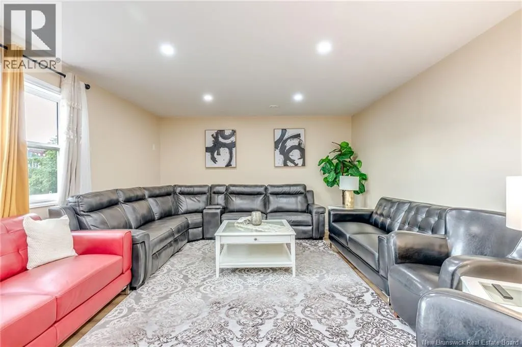 111 Scotiaview Drive
