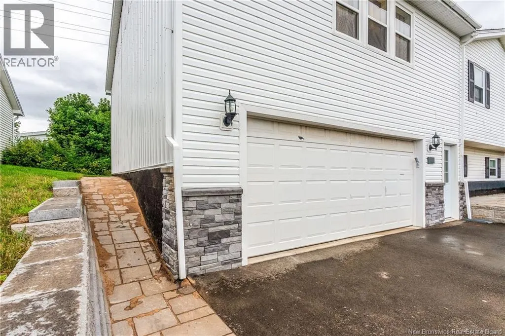 111 Scotiaview Drive