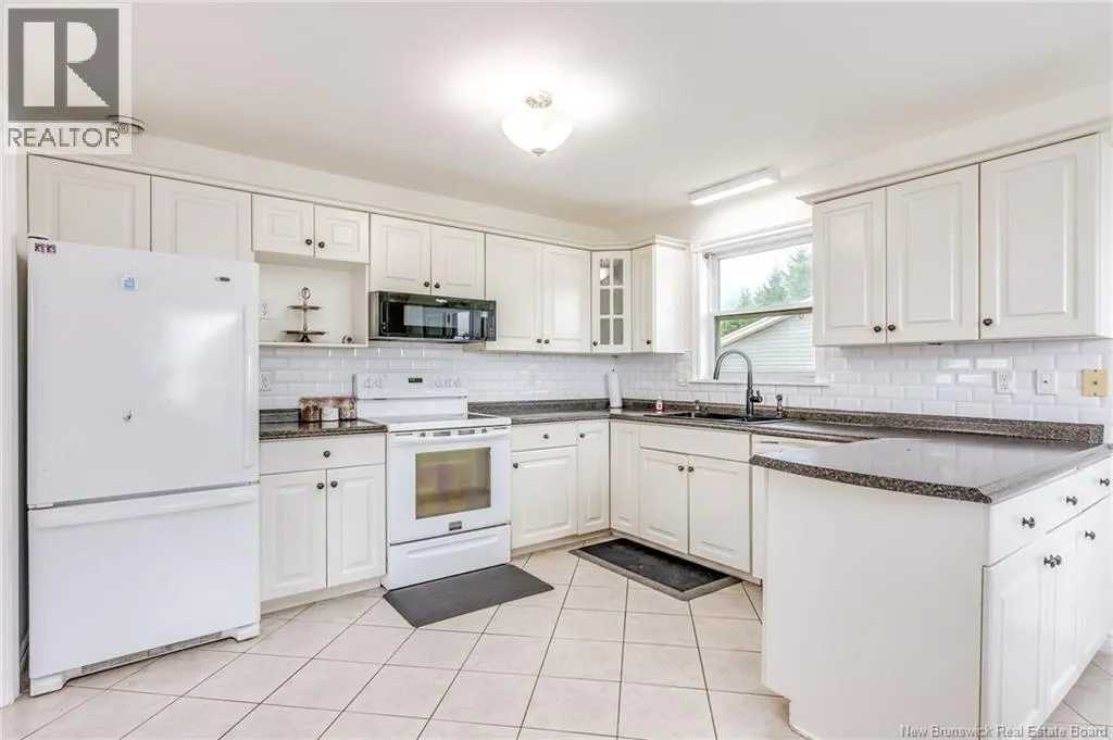 111 Scotiaview Drive
