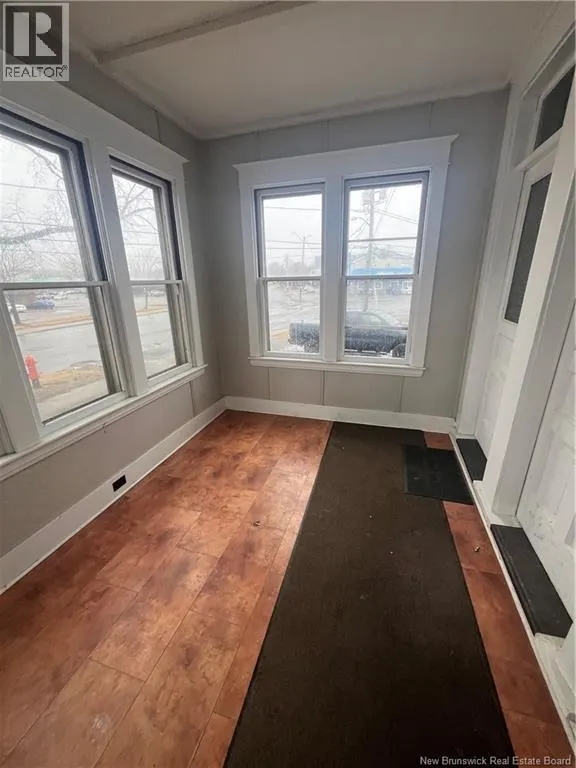 102-104 Lansdowne Avenue