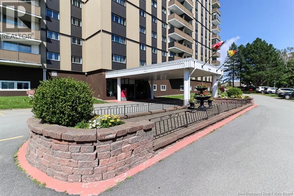 310 Woodward Unit# 909