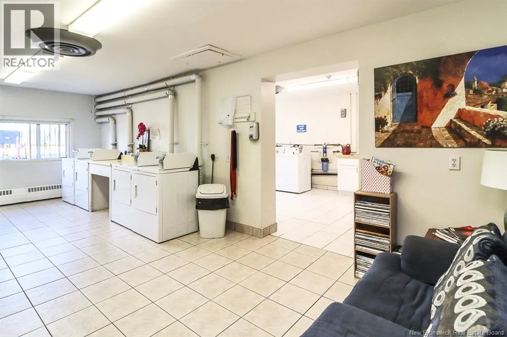 310 Woodward Unit# 909