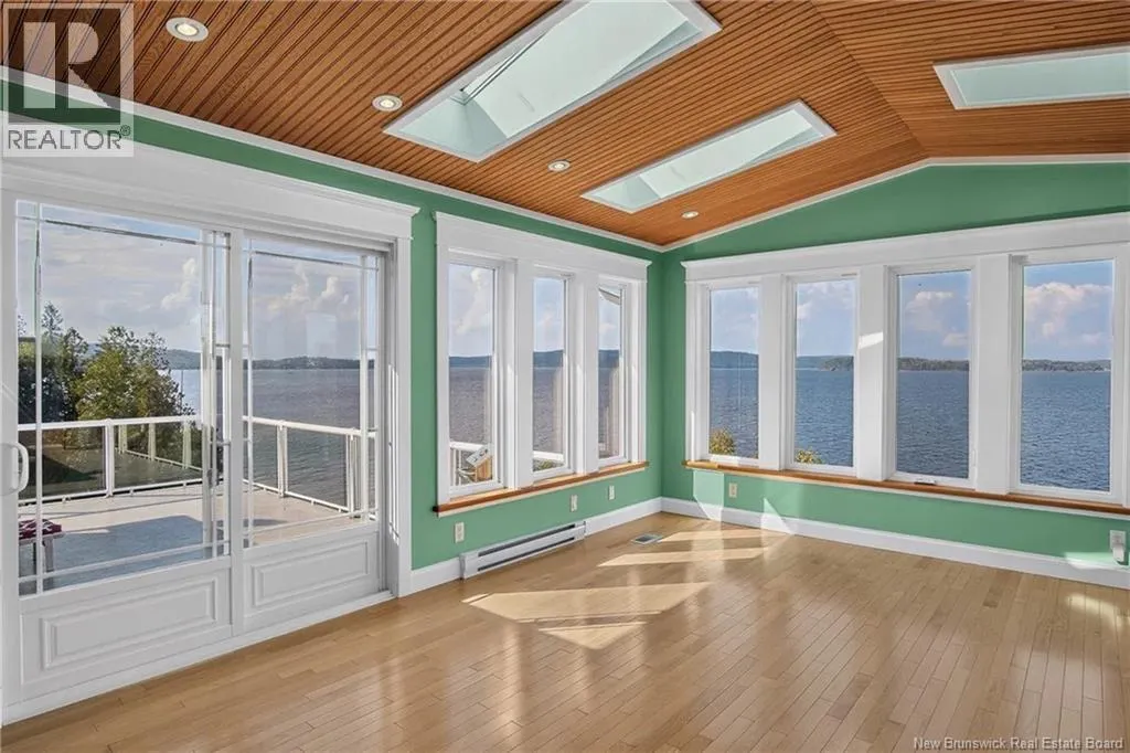 127 Bay Crescent Drive