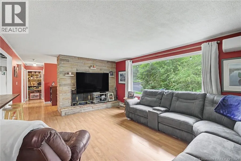 719 Glengarry Place