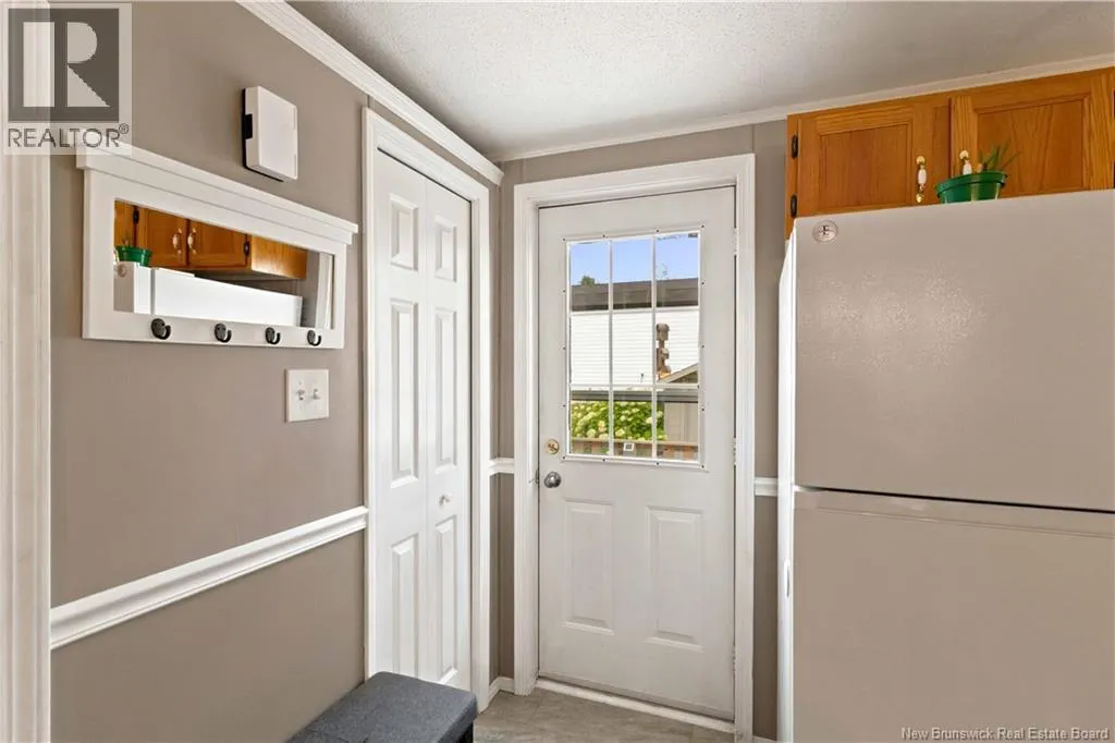 99 Hedgeview Drive